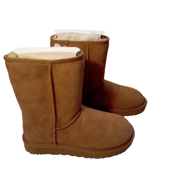 UGG Women Classic Short II Boot Style 1016223 Size 6 Chestnut See Description - Picture 3 of 13